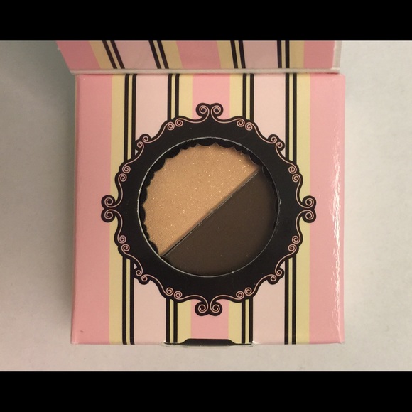 TOO FACED Eye Shadow Duo in Sexpresso & Peach Fuzz - Picture 2 of 6